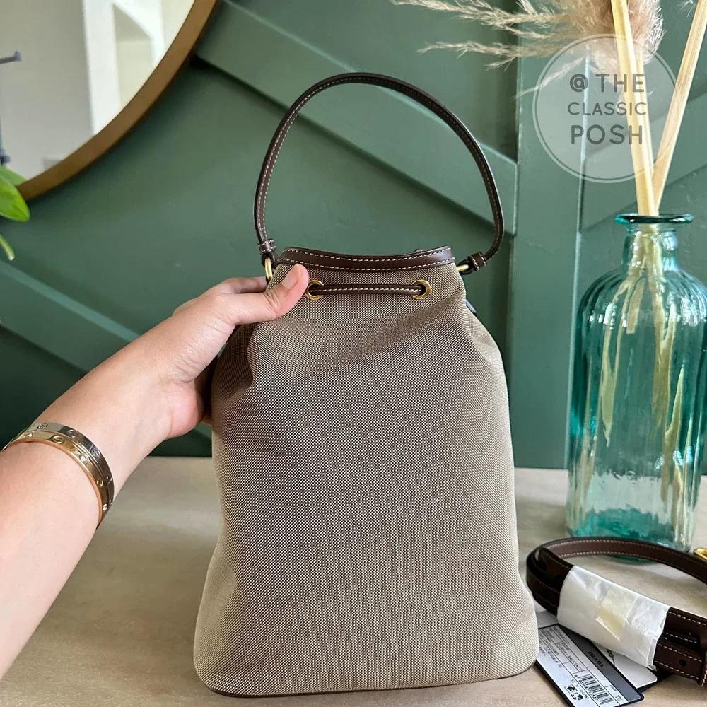 **poshmark price