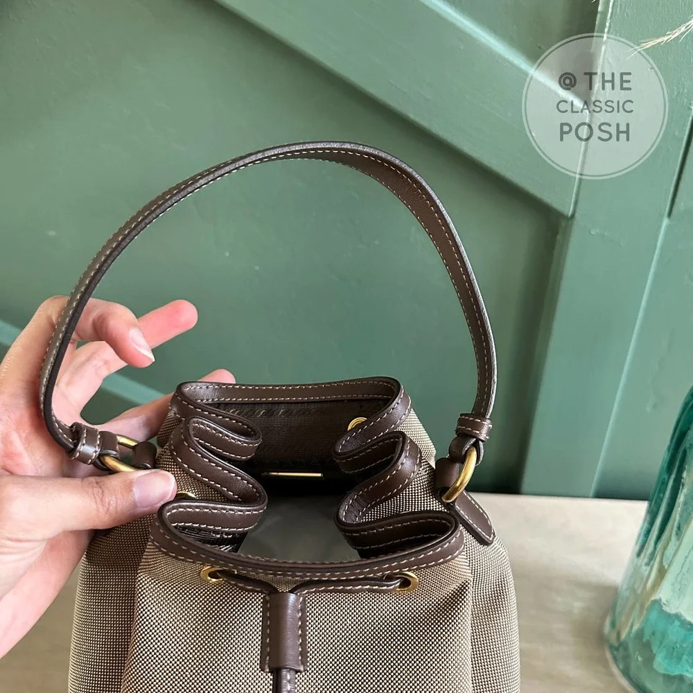 **poshmark price