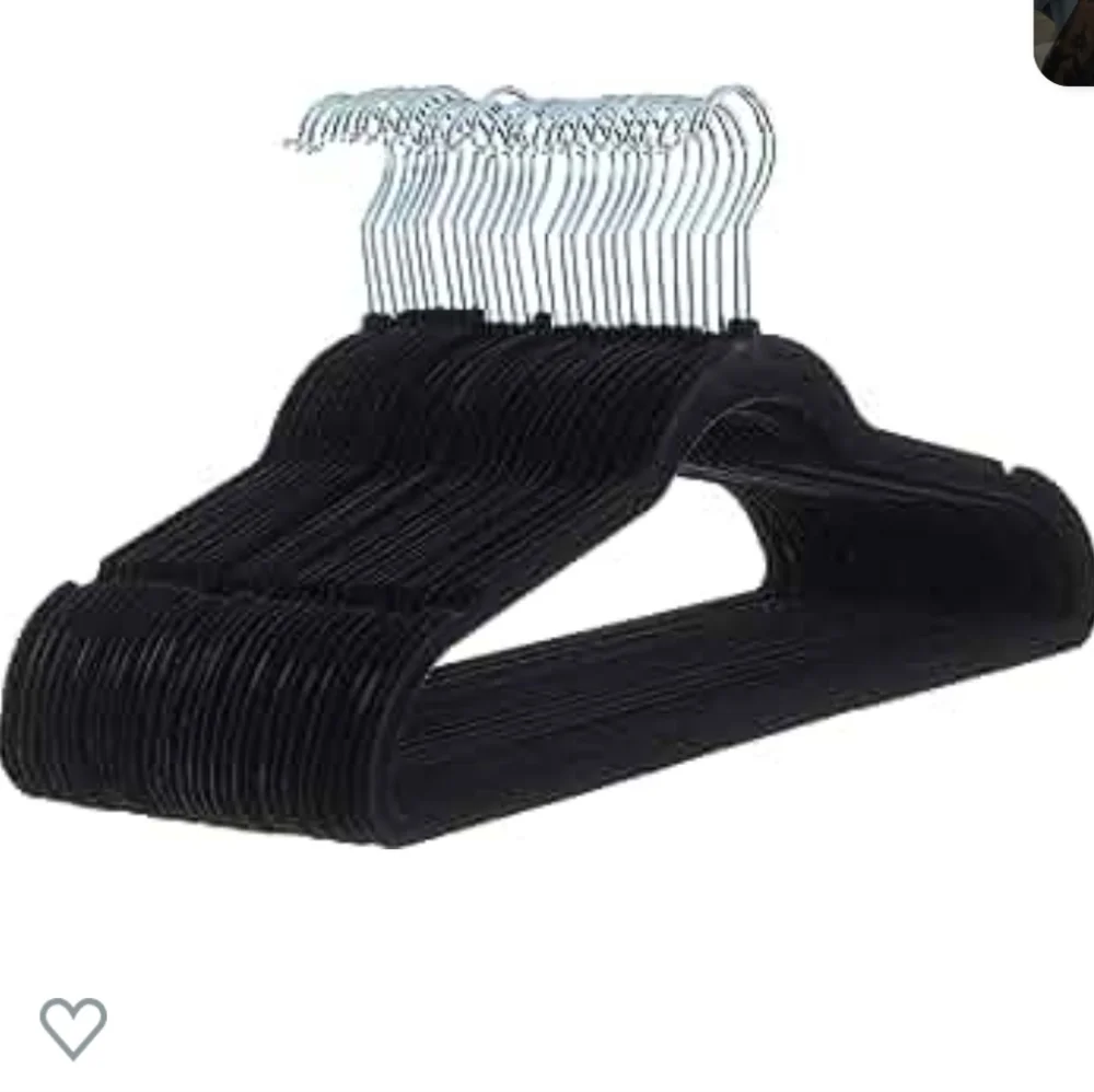 Bundle of 20 velvet coat hangers Black
