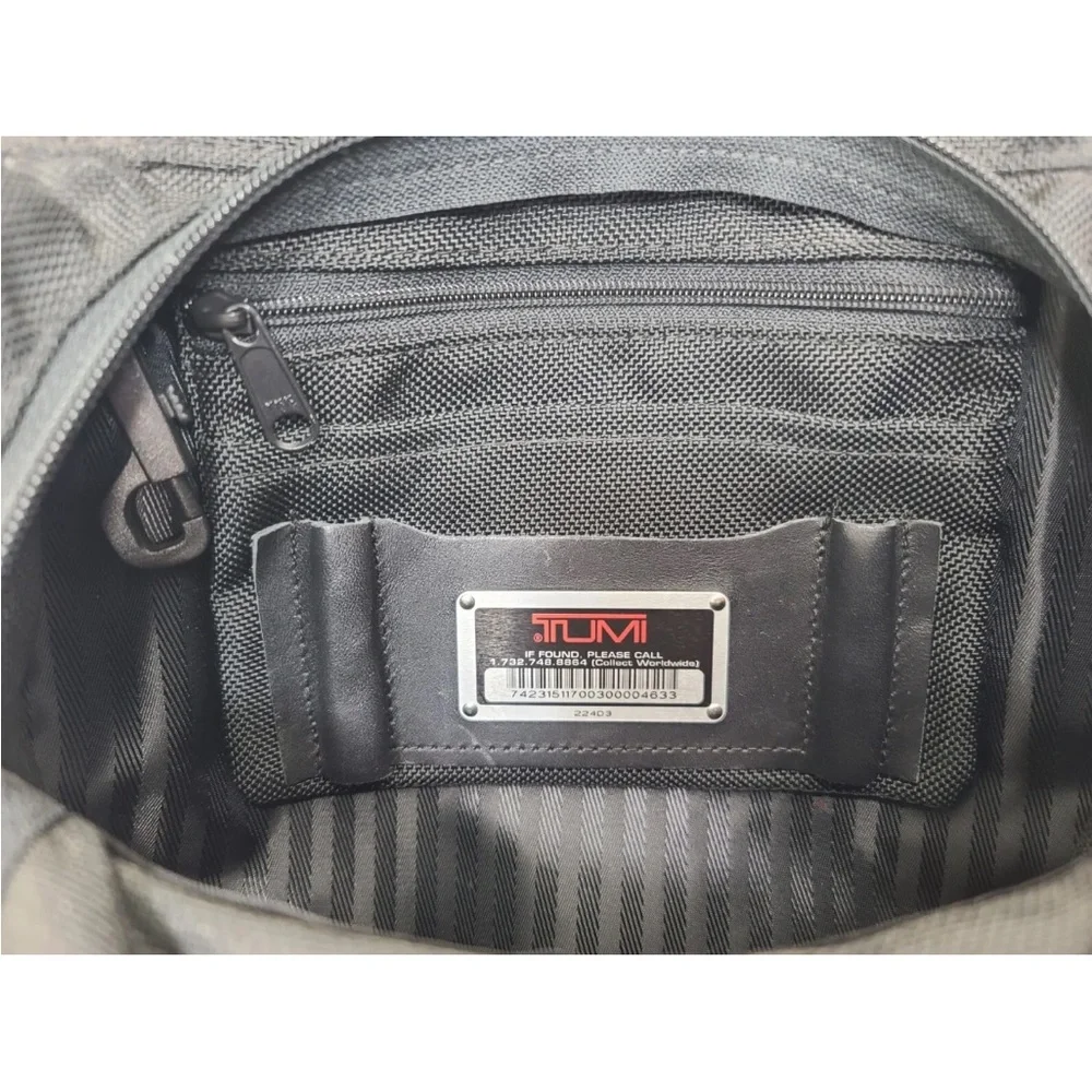 Tumi bag shoulder