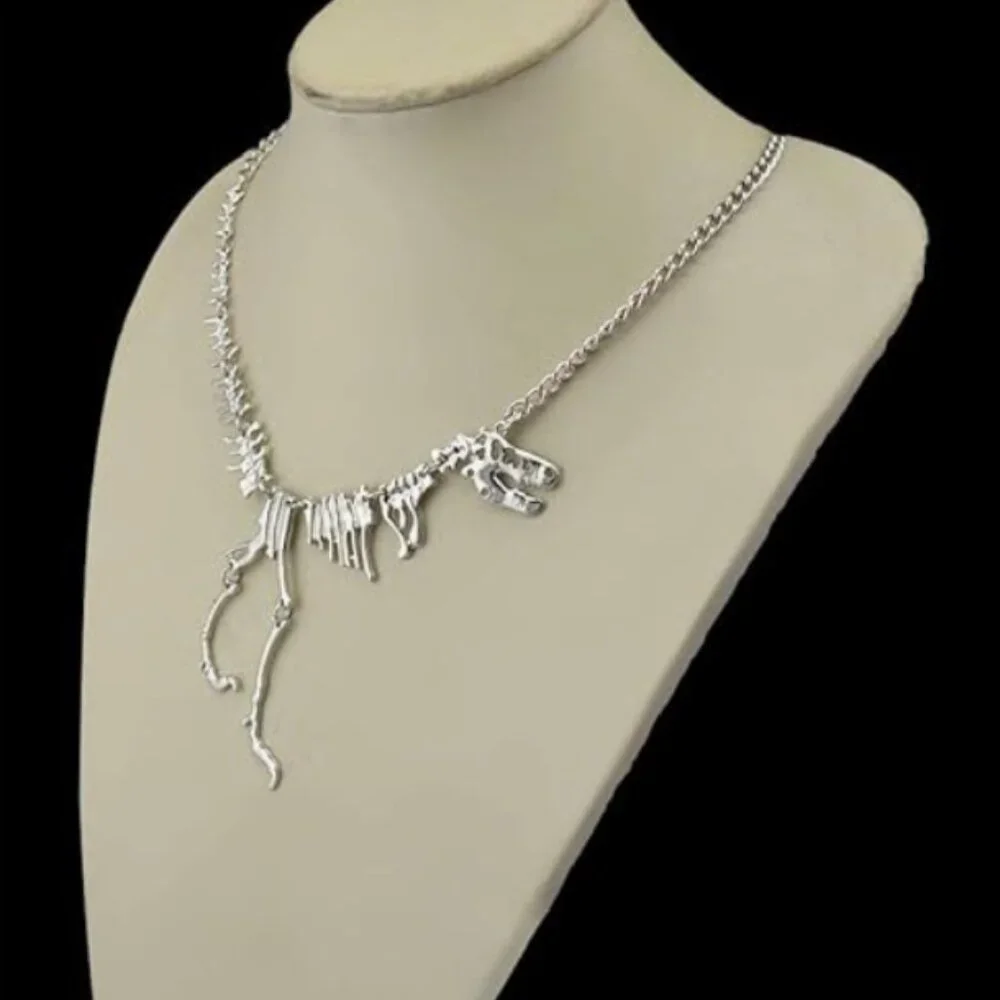 N/A dinosaur skeleton