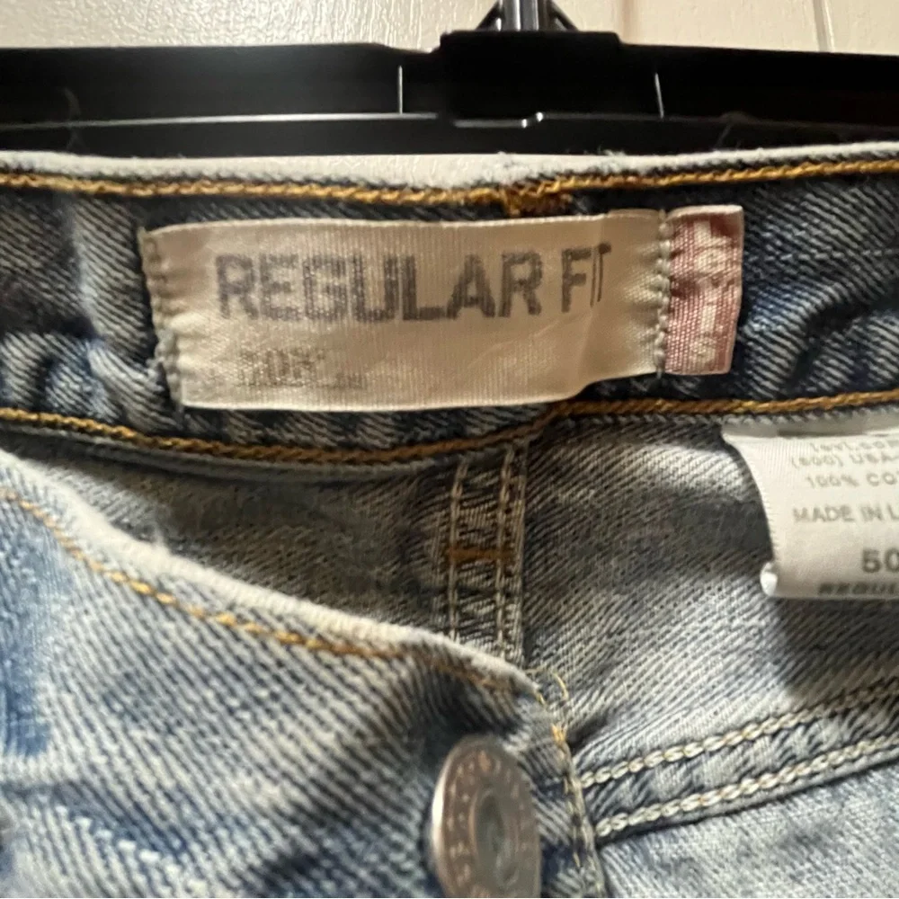 Levis these levi