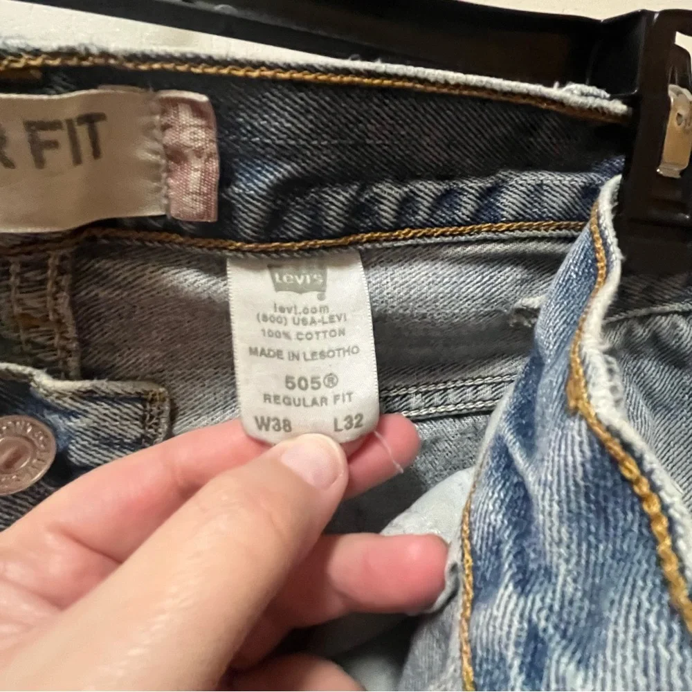 Levis these levi