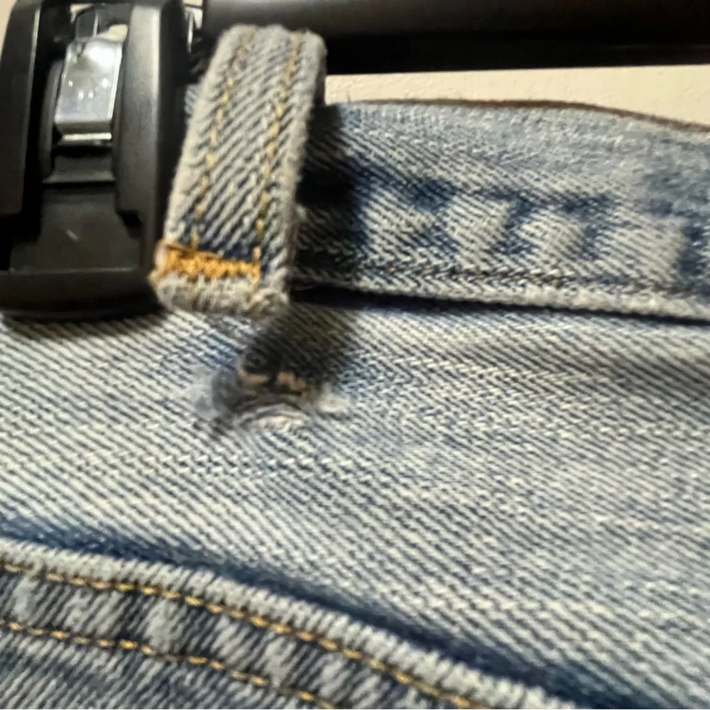 Levis these levi