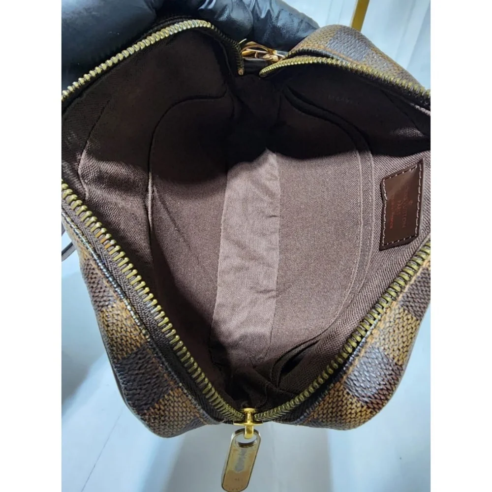 Louis Vuitton this authentic