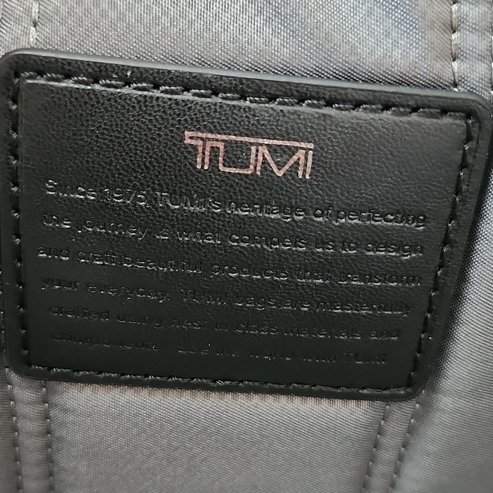 Tumi elegant laptop