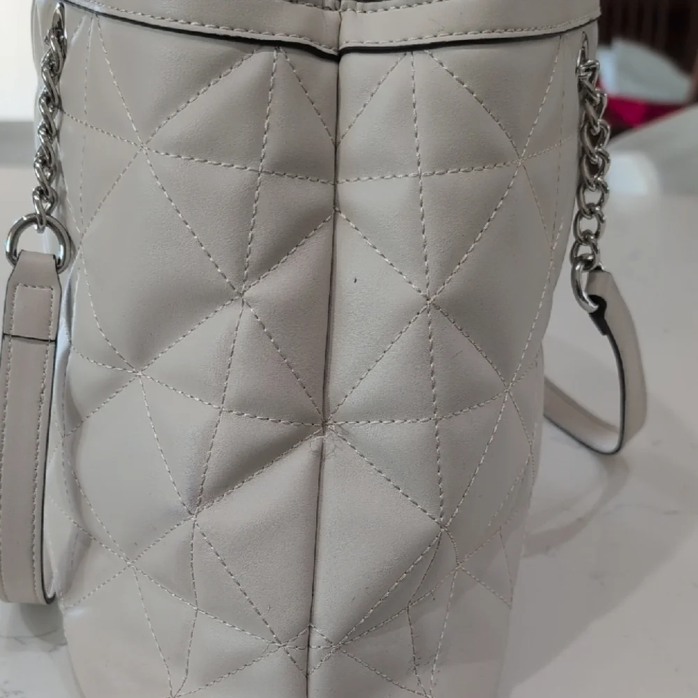 Nine West chic quilted