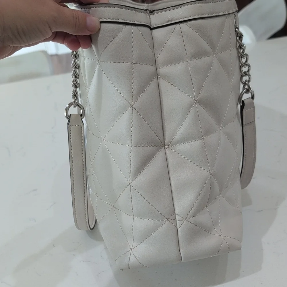 Nine West chic quilted