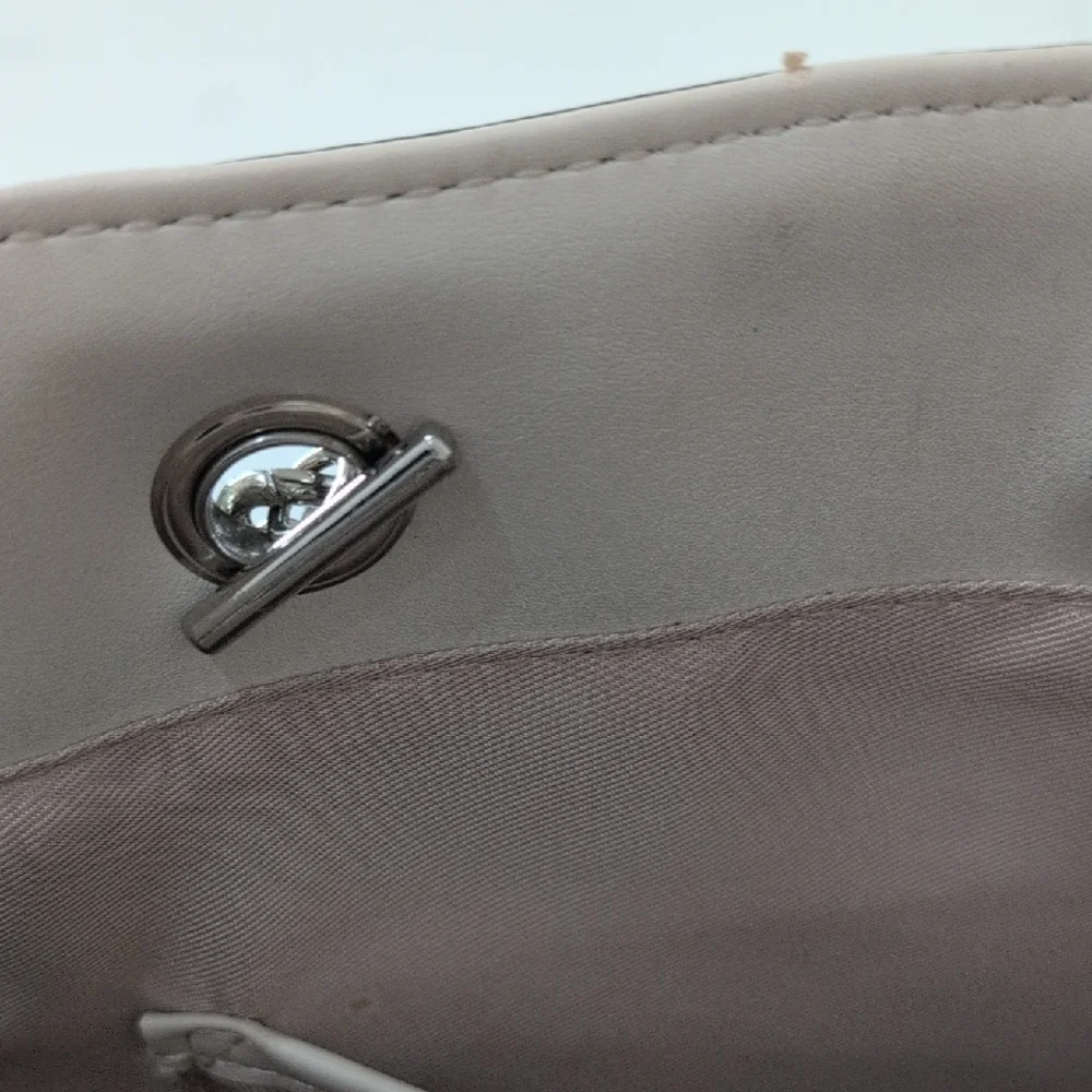 Nine West chic quilted