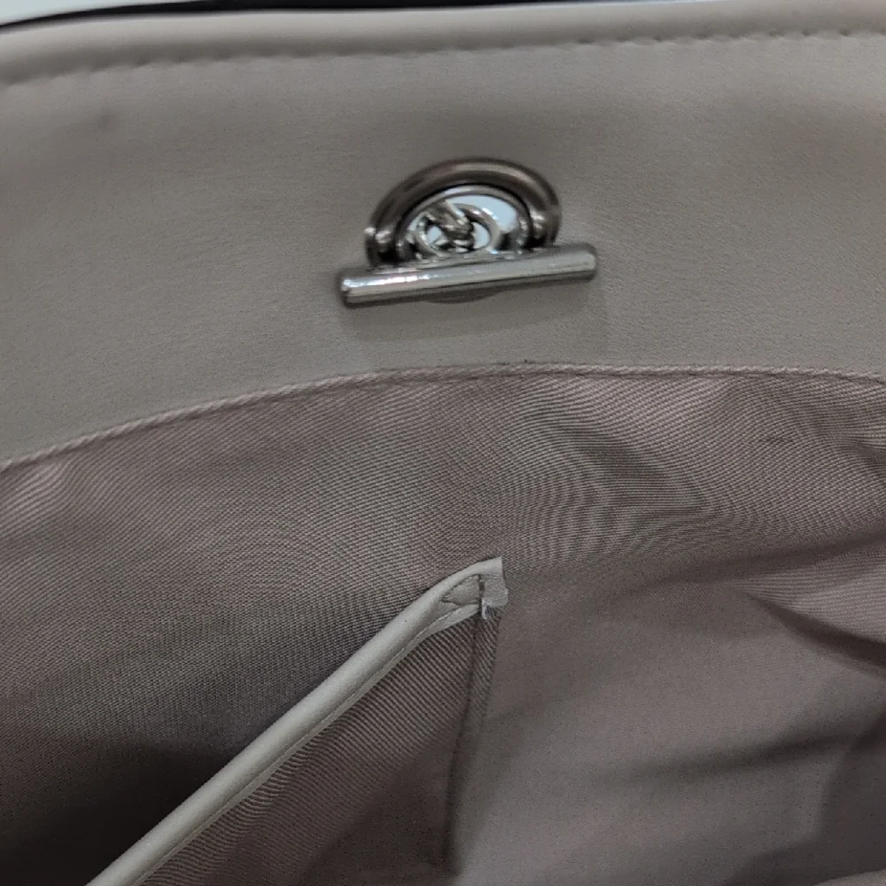 Nine West chic quilted