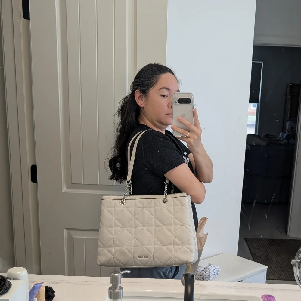 Nine West chic quilted