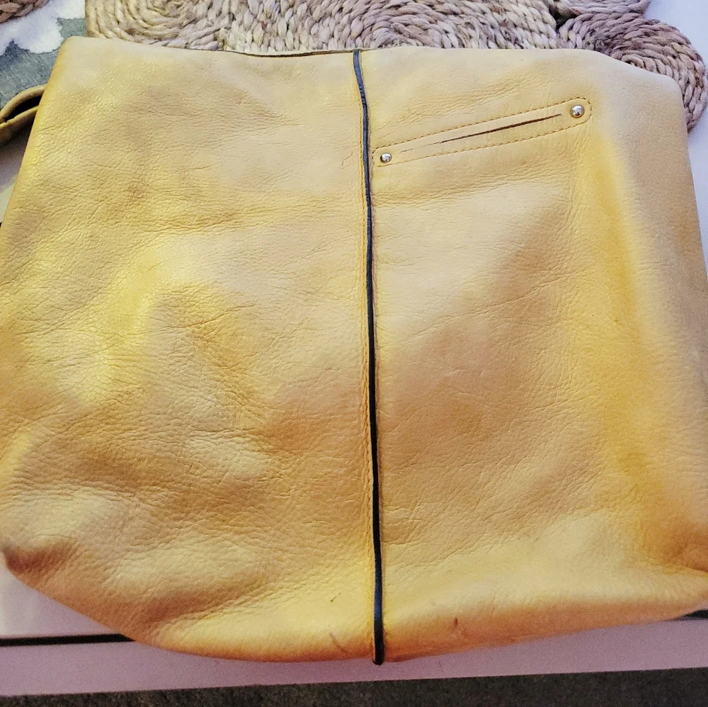 b. makowsky stylish yellow