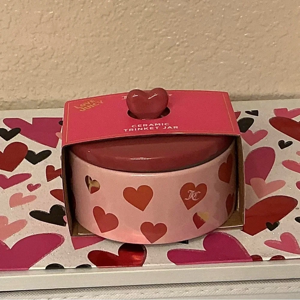 Juicy Couture charming pink