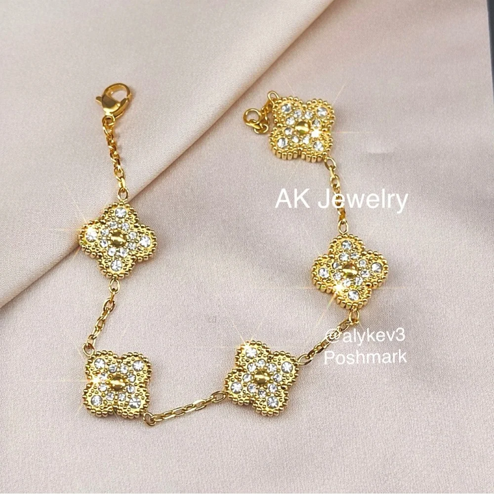 💎18k LUXURY QUATREFOIL Clover 5 Pave Motif Bracelet, Gold GP