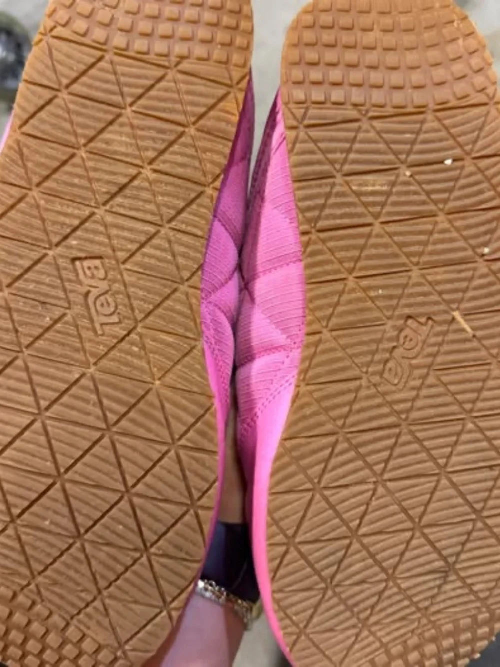 Teva unisex child