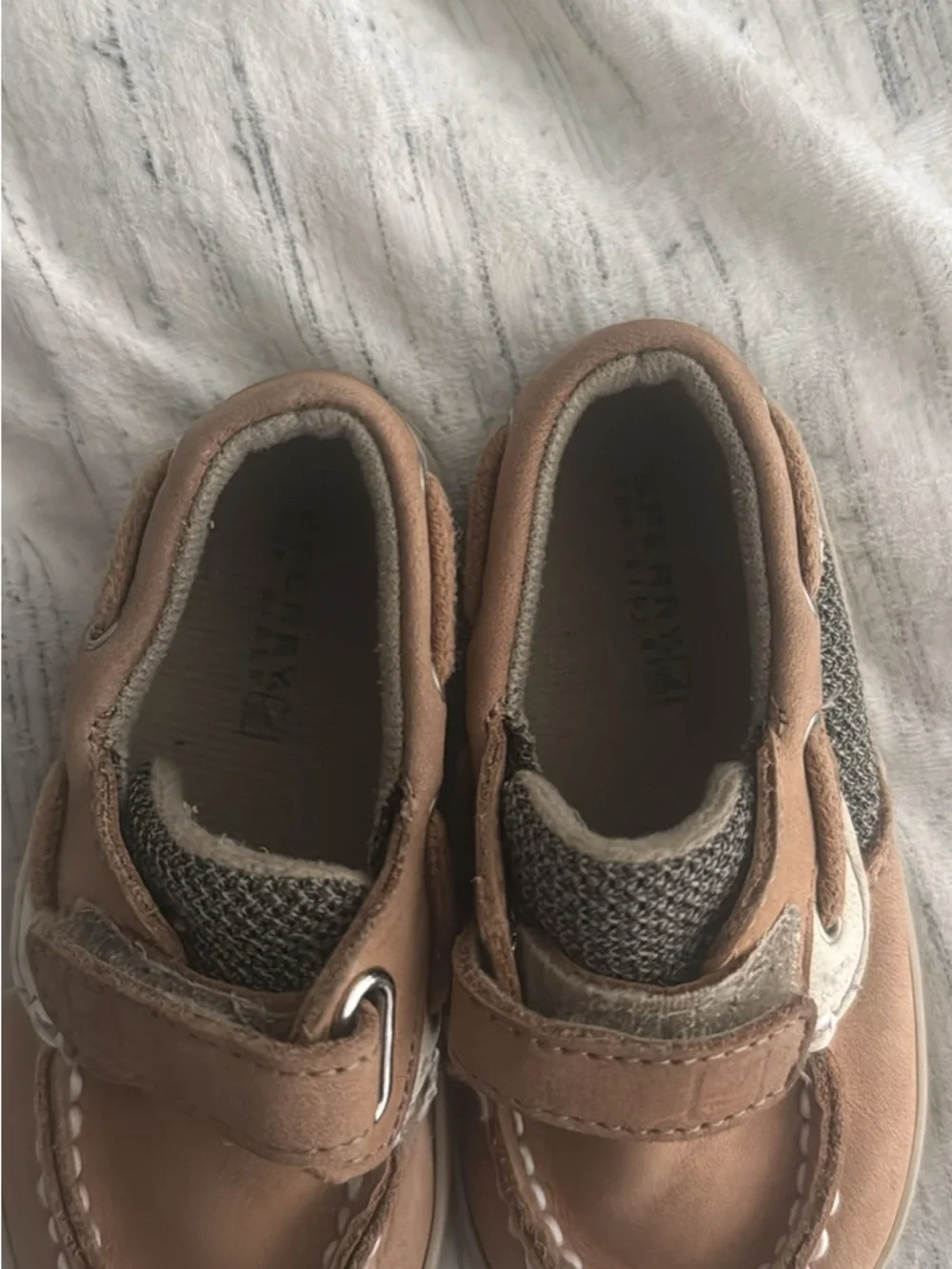Sperry comfortable tan
