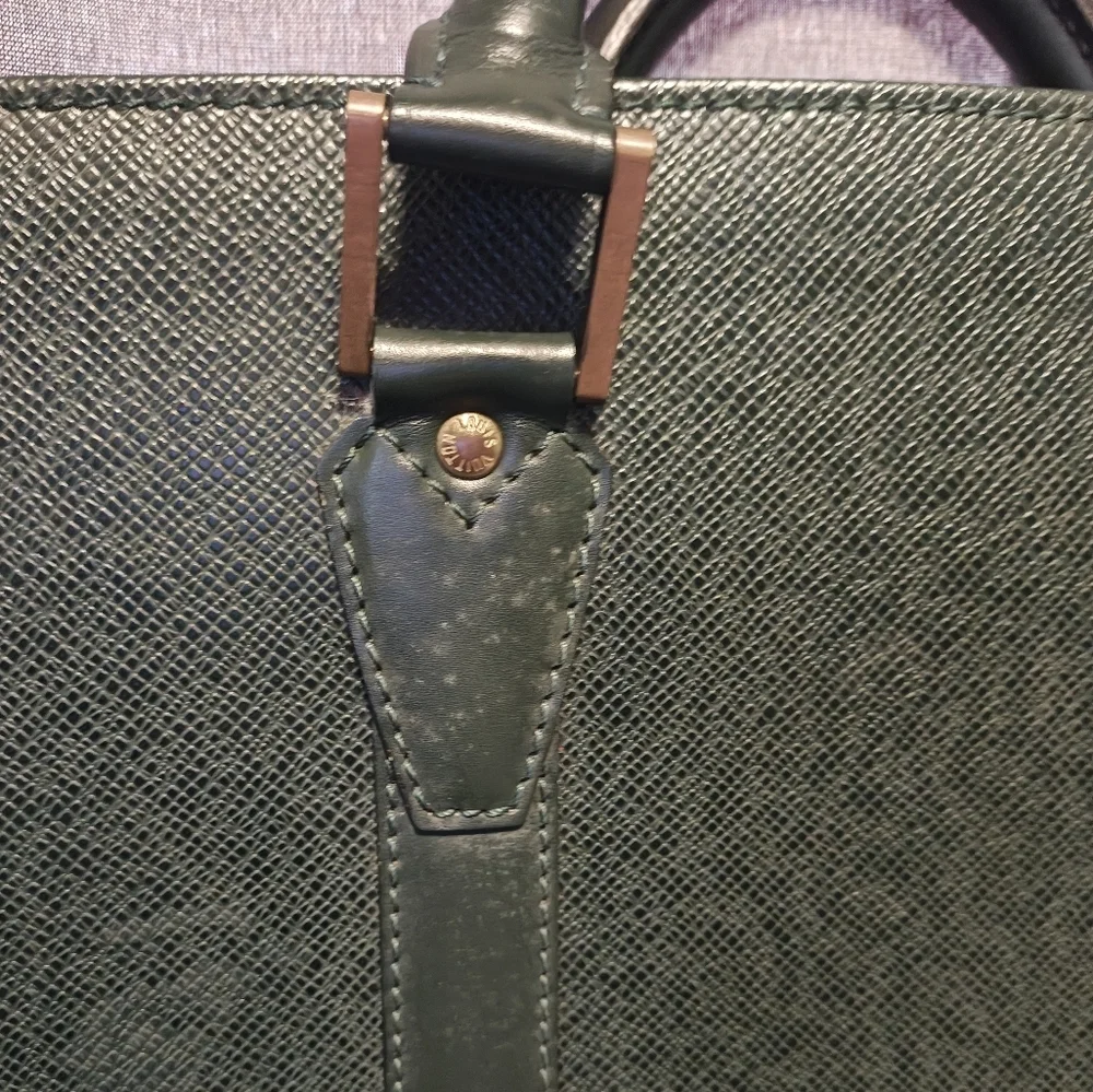 Louis Vuitton this authentic