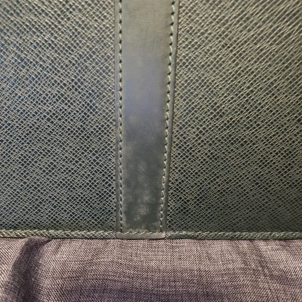 Louis Vuitton this authentic