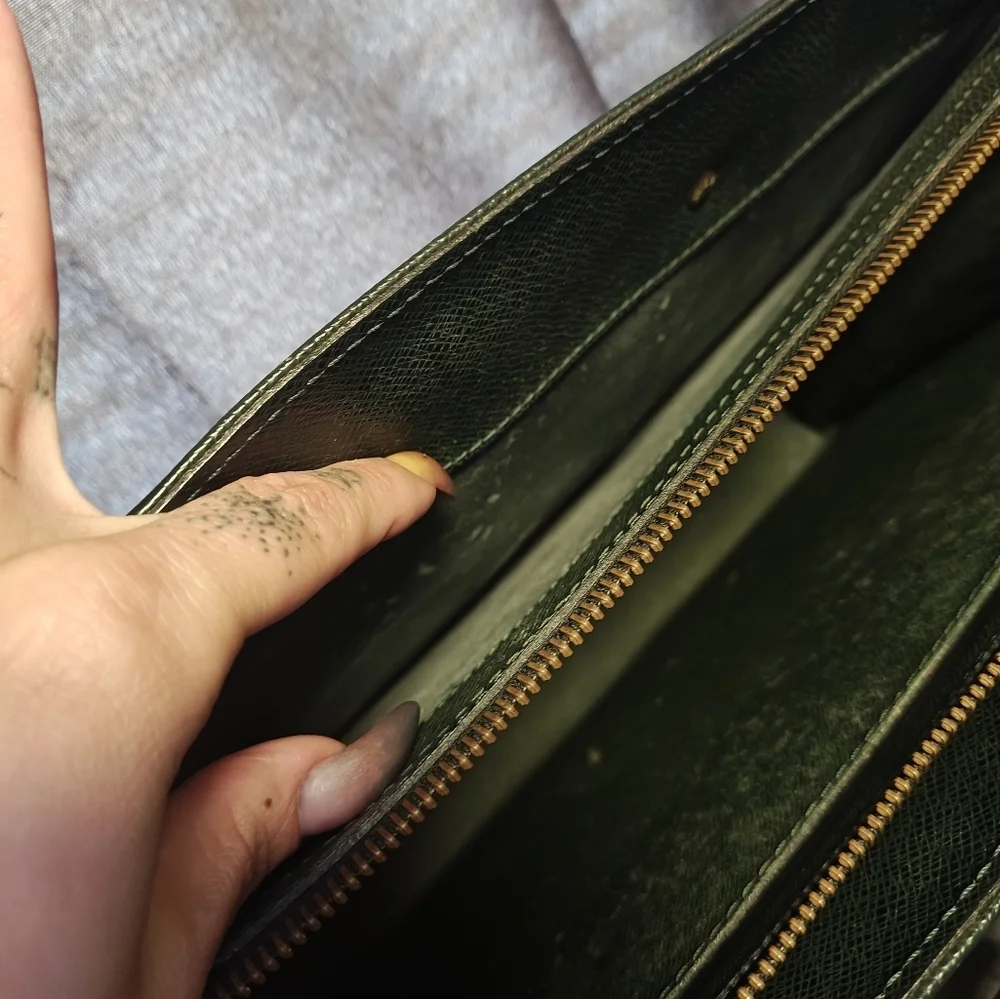 Louis Vuitton this authentic