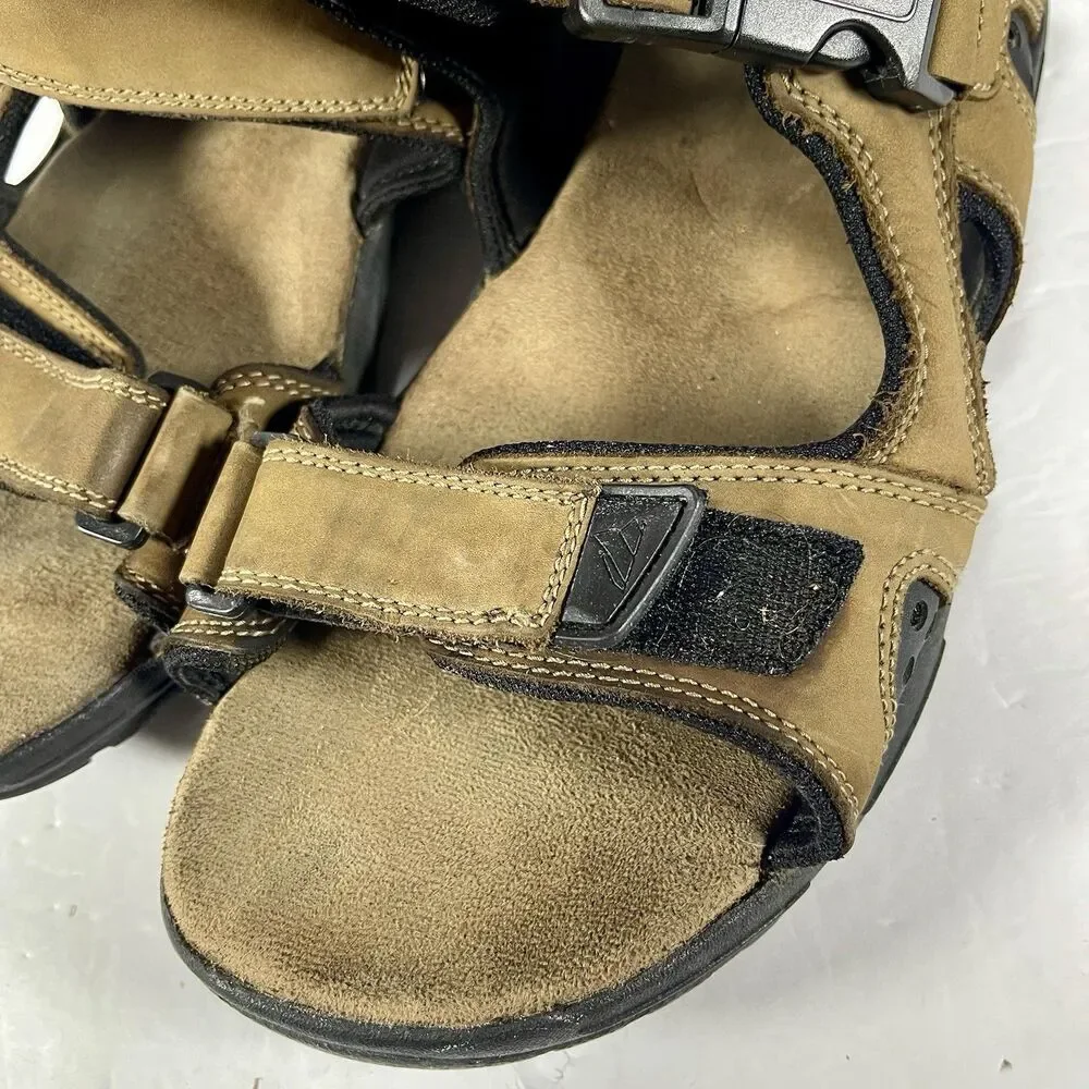 Everest brand style