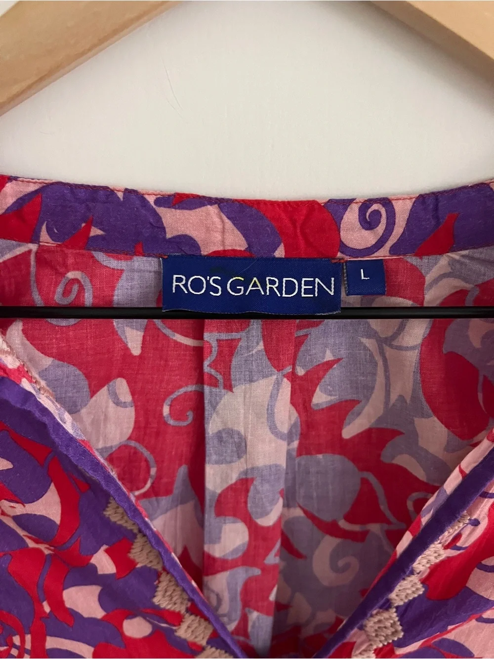 Ros Garden vibrant red