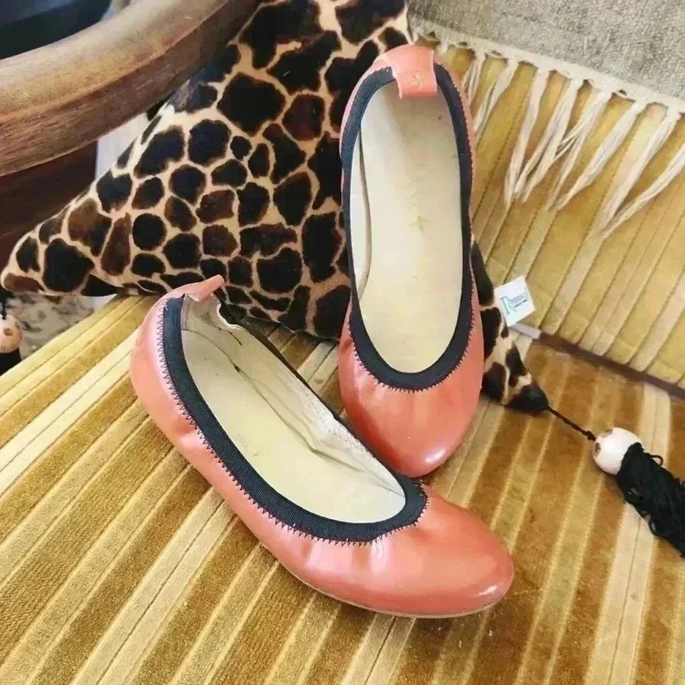 Very Lovely Soles Essence Flats Coral sz‎ 7