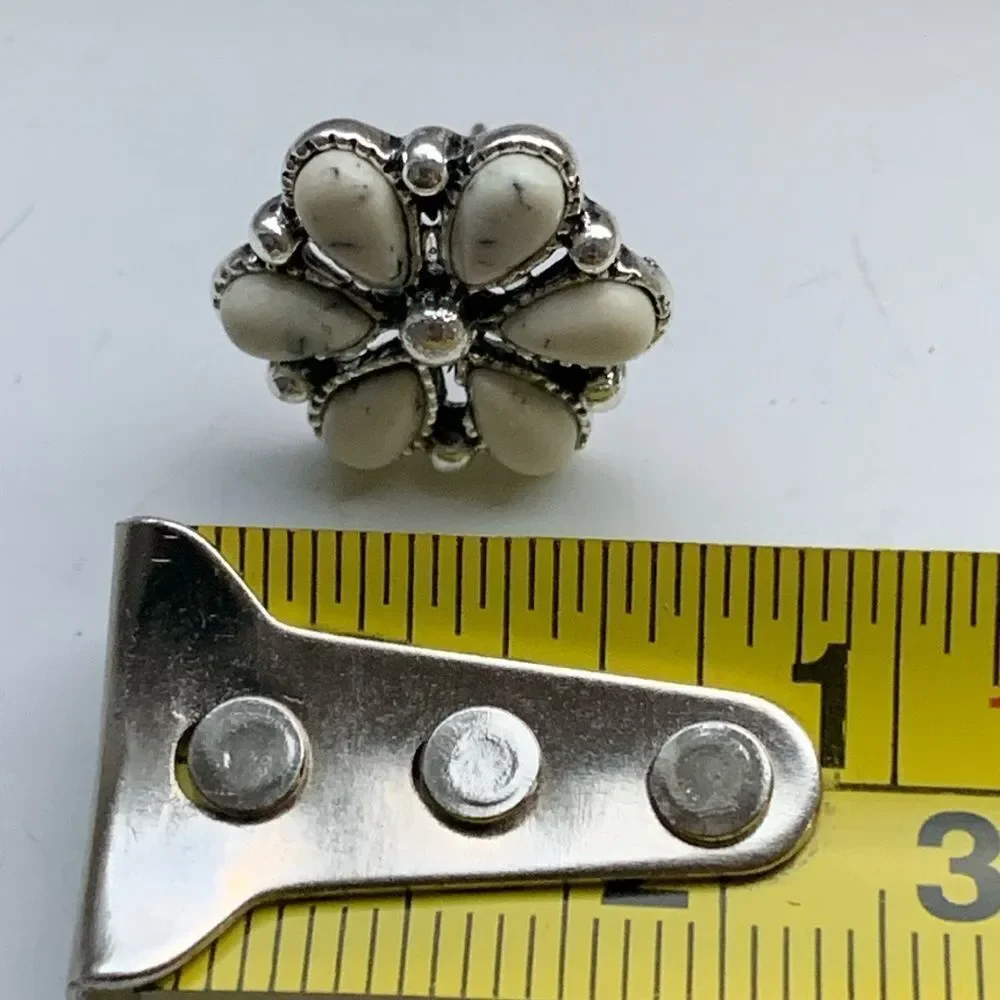 N/A these silver