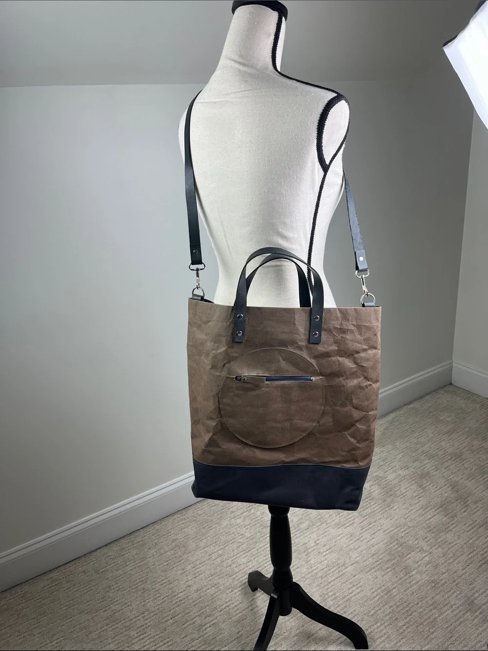 N/A clean modern