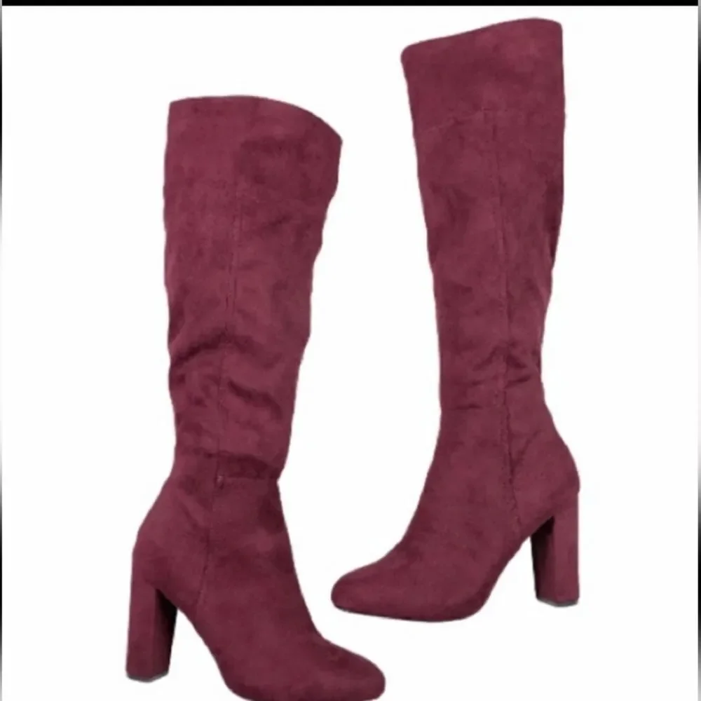 NIB knee Boots sz 8