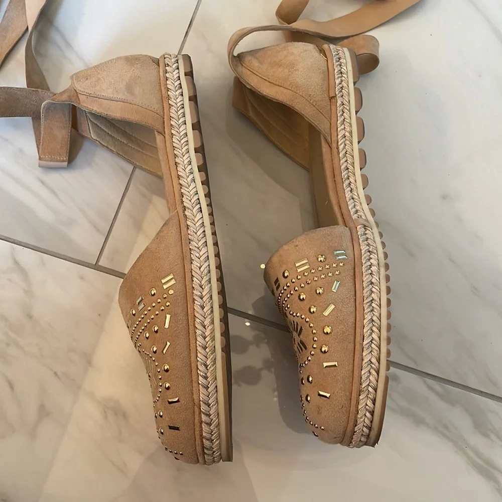 Stuart Weitzman perfect summer