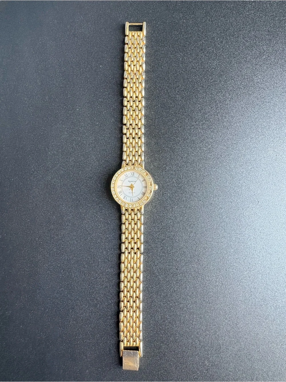 Majestron gold tone