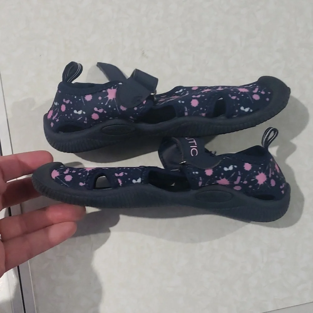 Nautica nwot brand