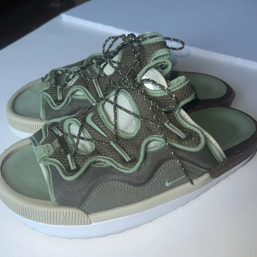 Nike questions leave