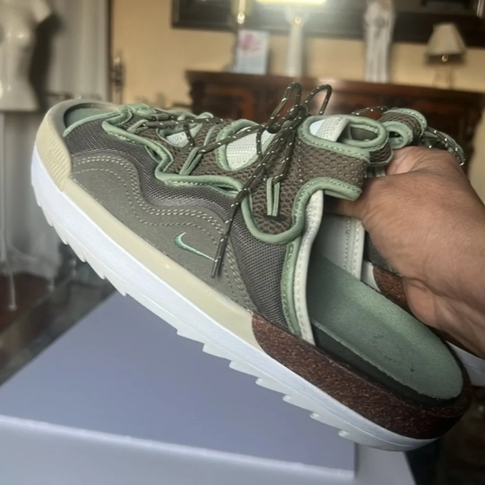 Nike questions leave
