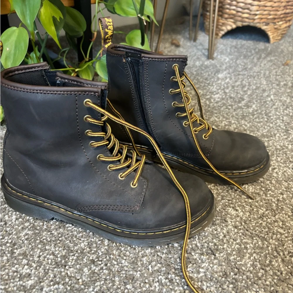 Dr. Martens small airwair