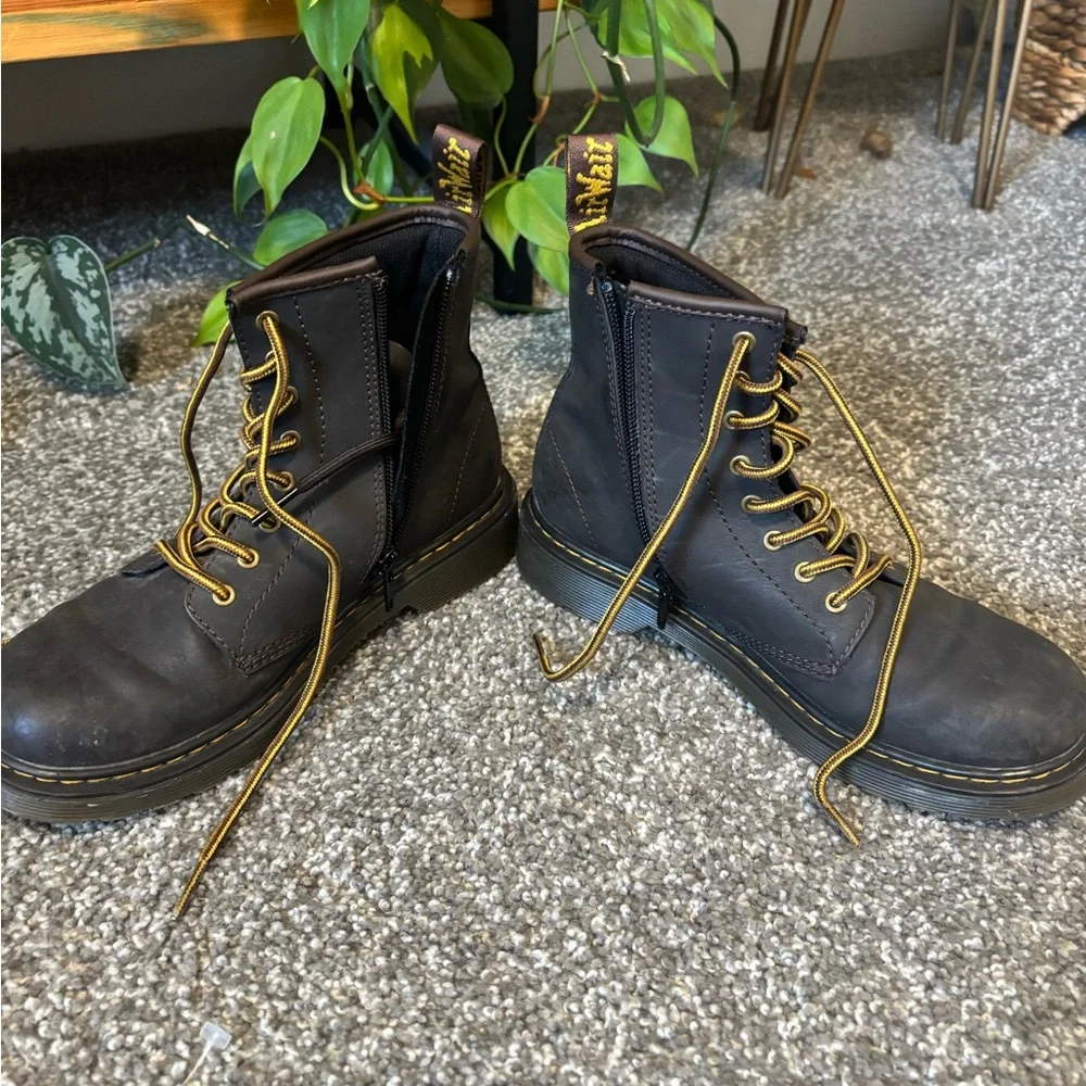 Dr. Martens small airwair