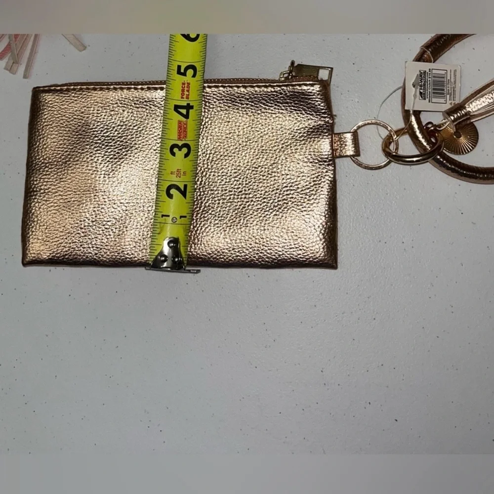 Wild Wear Fashion nwt wristlet