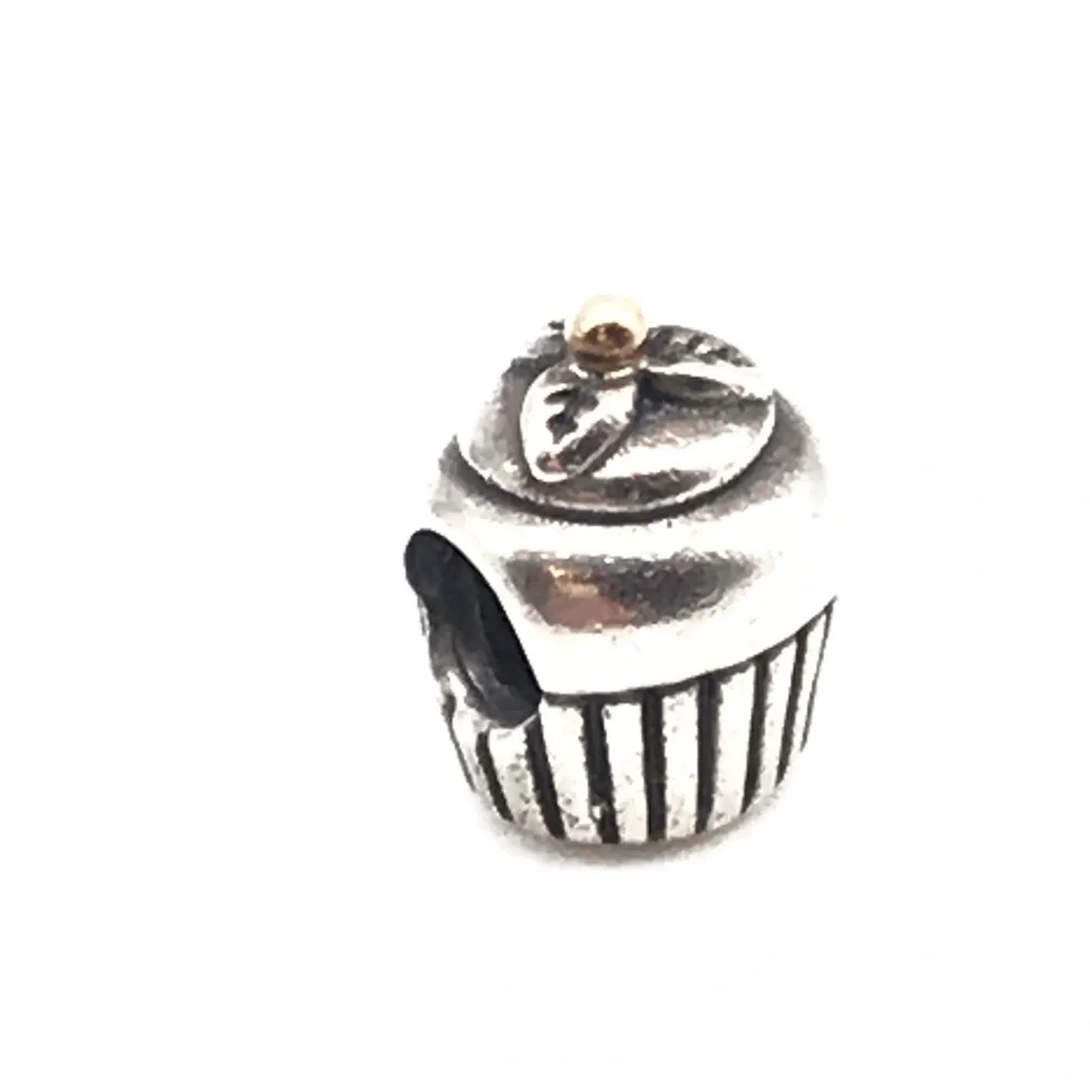Pandora 925 14k Retired Cupcake Charm