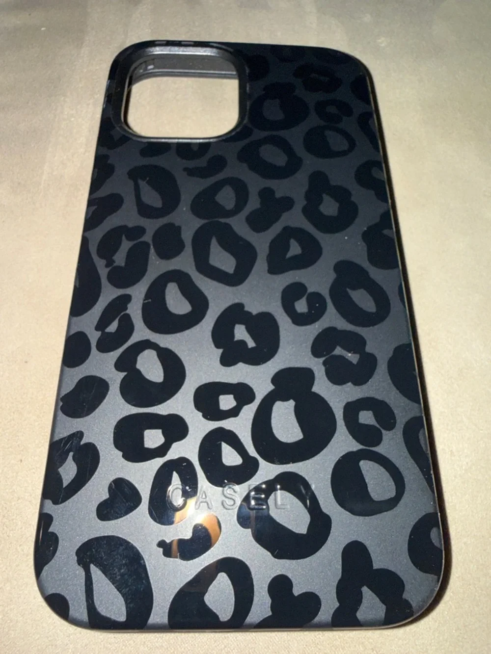 Casely Into the Wild black leopard iPhone 12 Pro Max bold MagSafe case