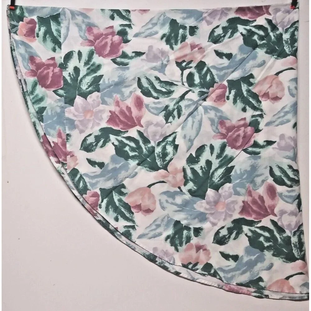 Vintage round floral