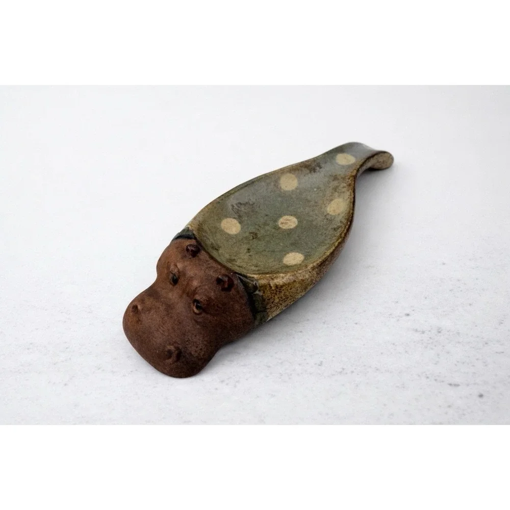UCTCI Hippo Hippopotamus Spoon Rest Japan Stoneware Art‎ Pottery Polka Dots