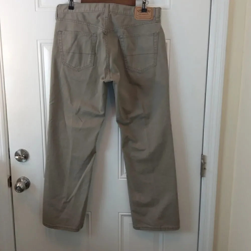 Levis levi signature