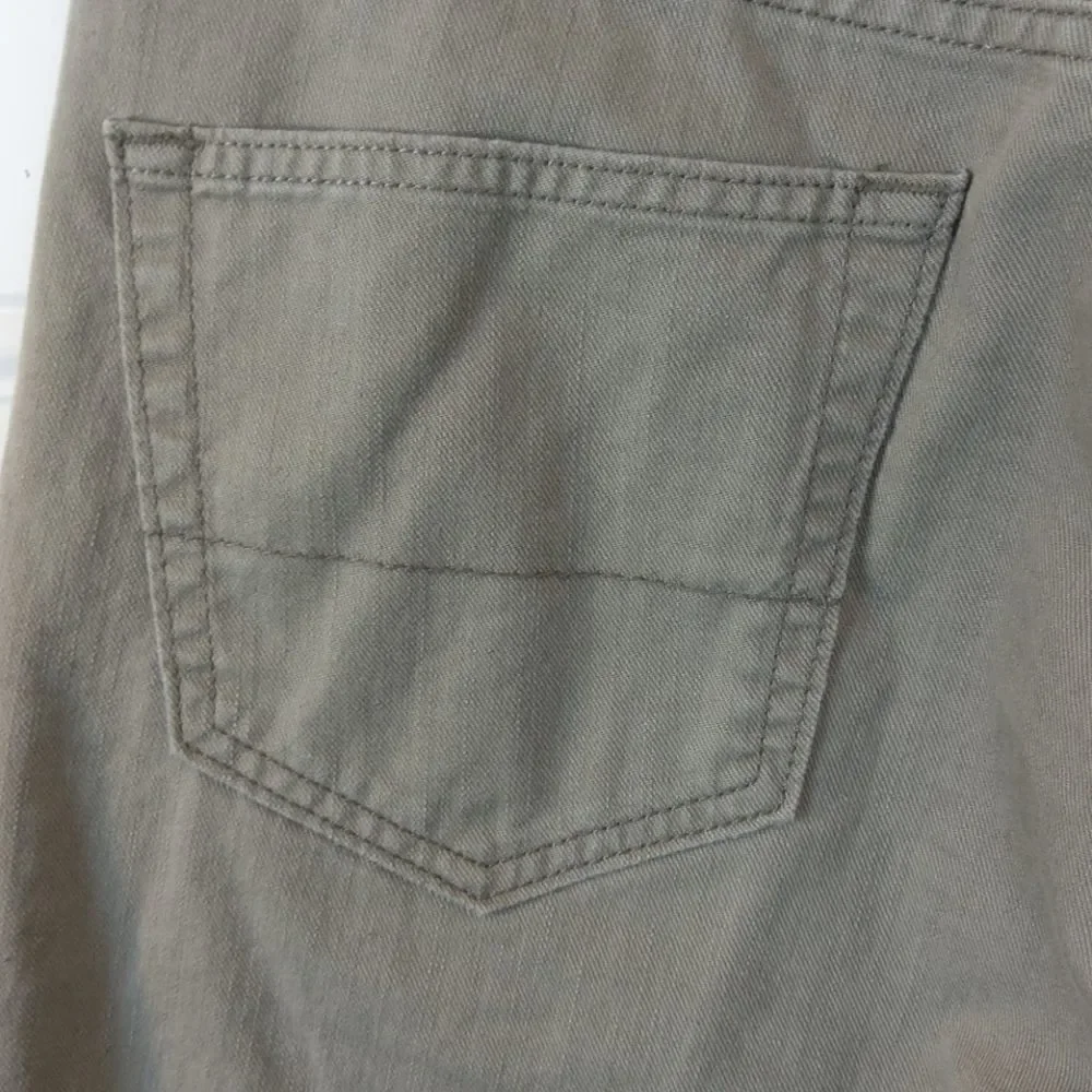 Levis levi signature