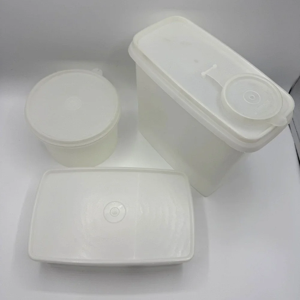 Tupperware lot clear