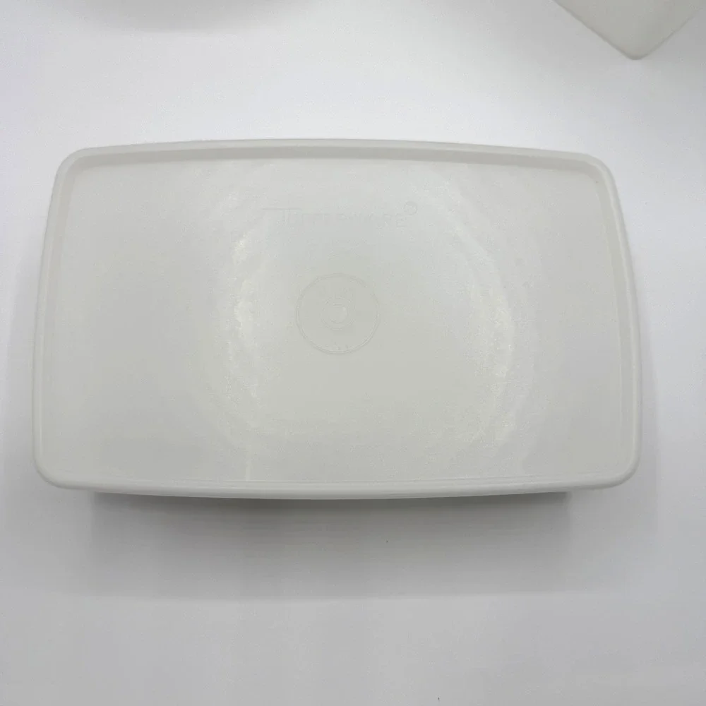 Tupperware lot clear