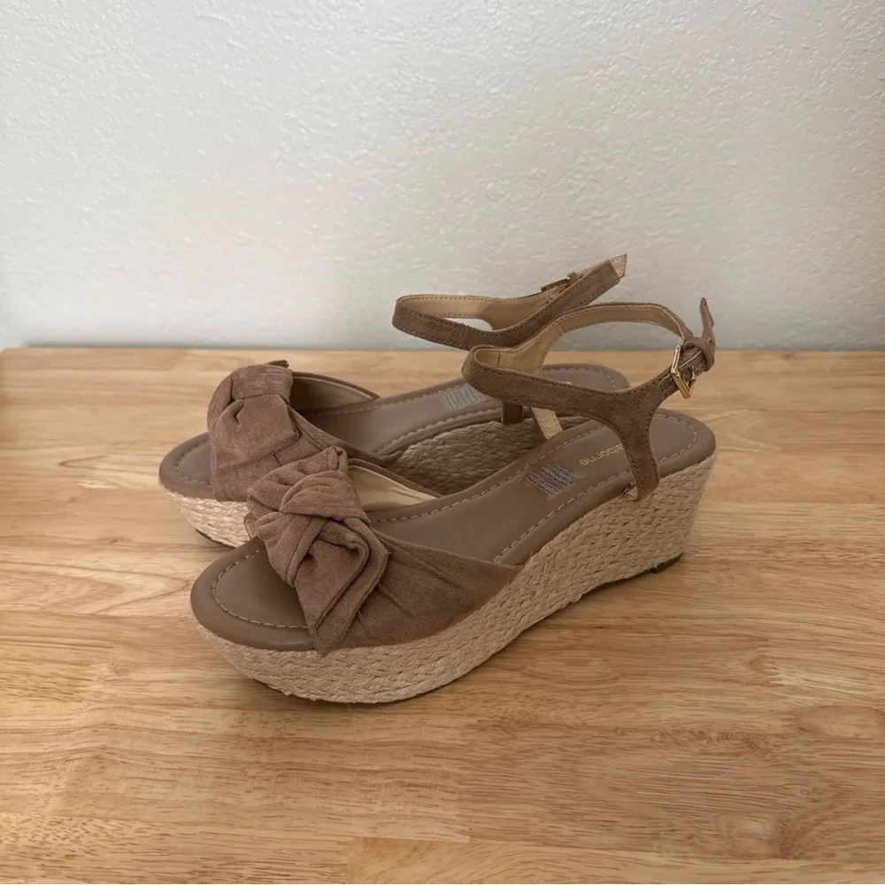 Liz Claiborne liz claiborne