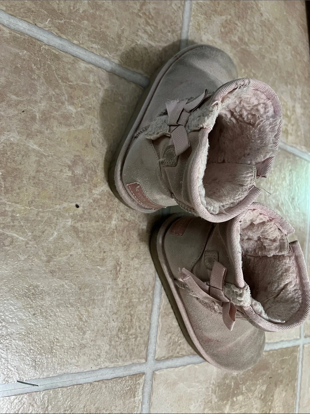 Koolaburra size 12
