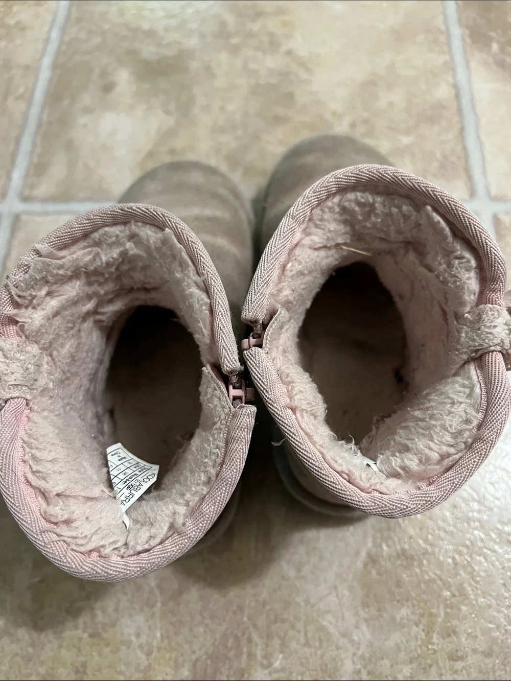 Koolaburra size 12