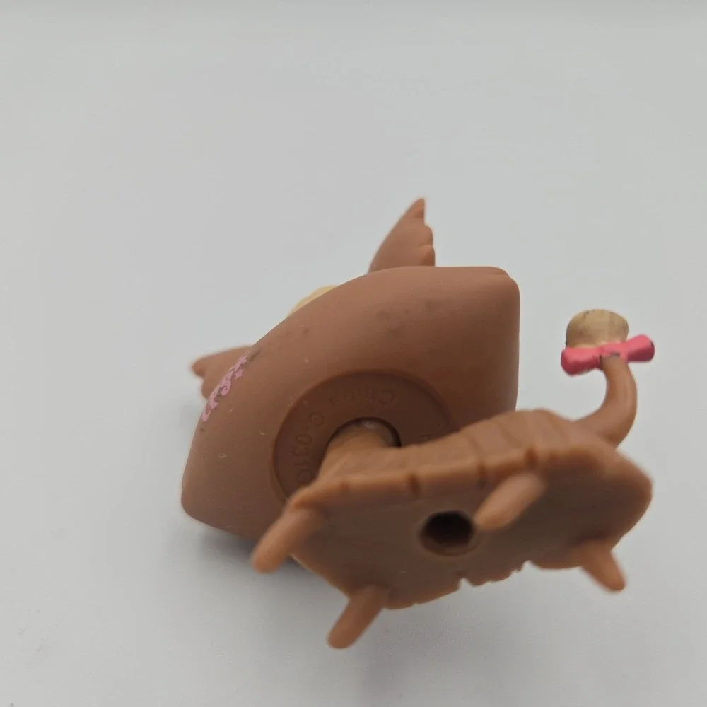 Littlest Pet Shop #2520 Yorkie Backstage Talent Studio LPS Small Marks Back Pics