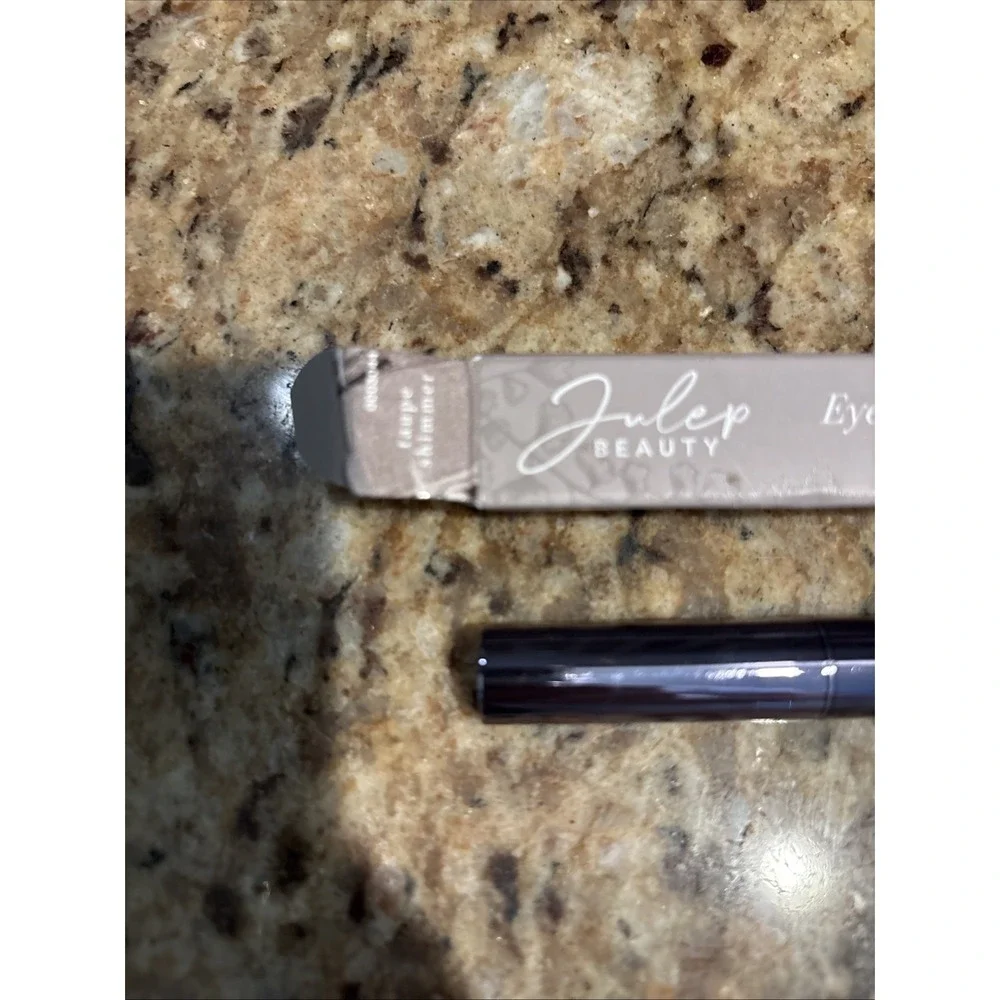 Julep Beauty TAUPE SHIMMER Crème-to-Powder Eyeshadow 101 Stick - Full Size‎
